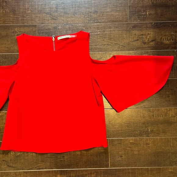 alice + olivia Coralee Blouse, Cold-Shouldered Flutter Sleeve size 2 Deep Ruby - Picture 8 of 8